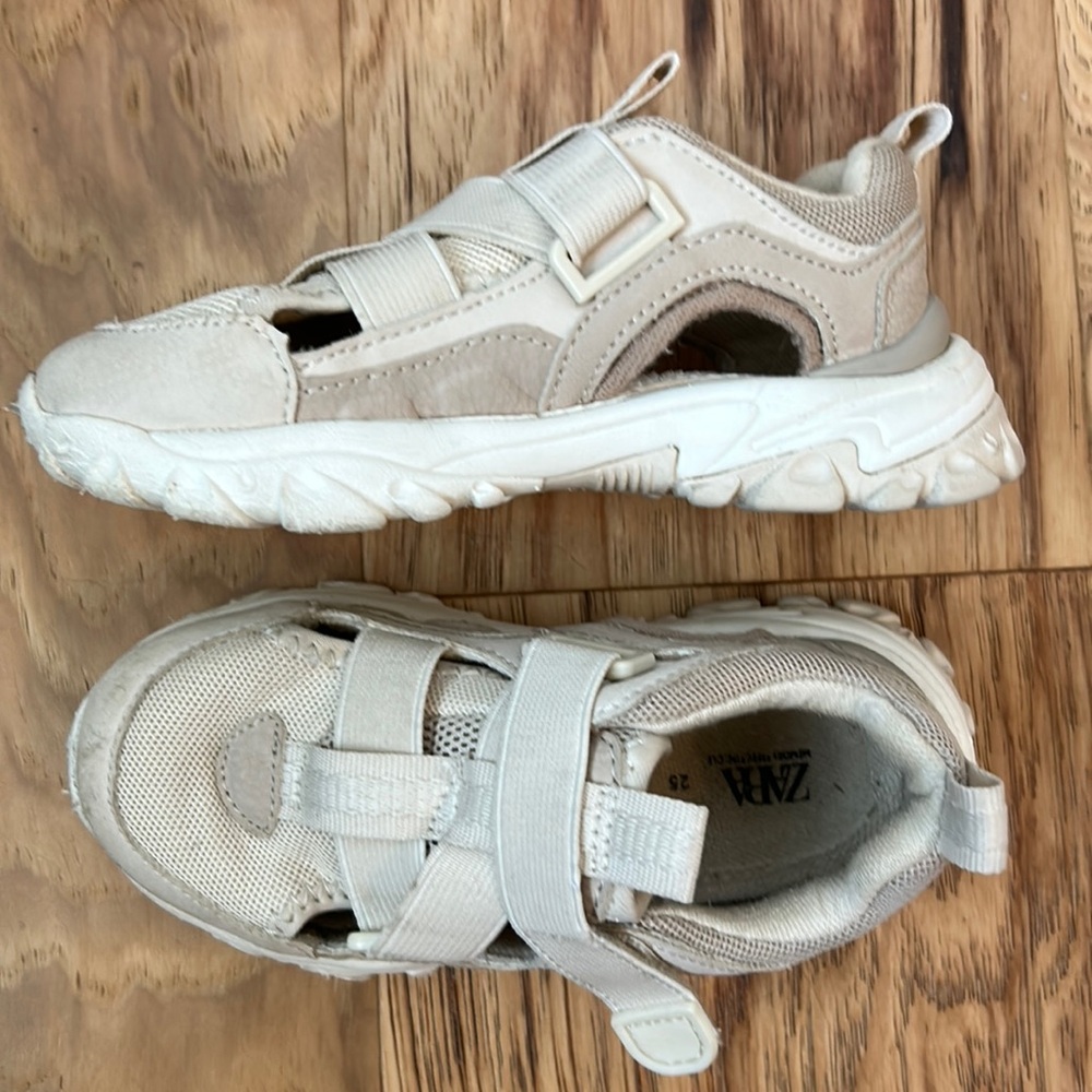 Gently used Zara toddler technical shoes size 9